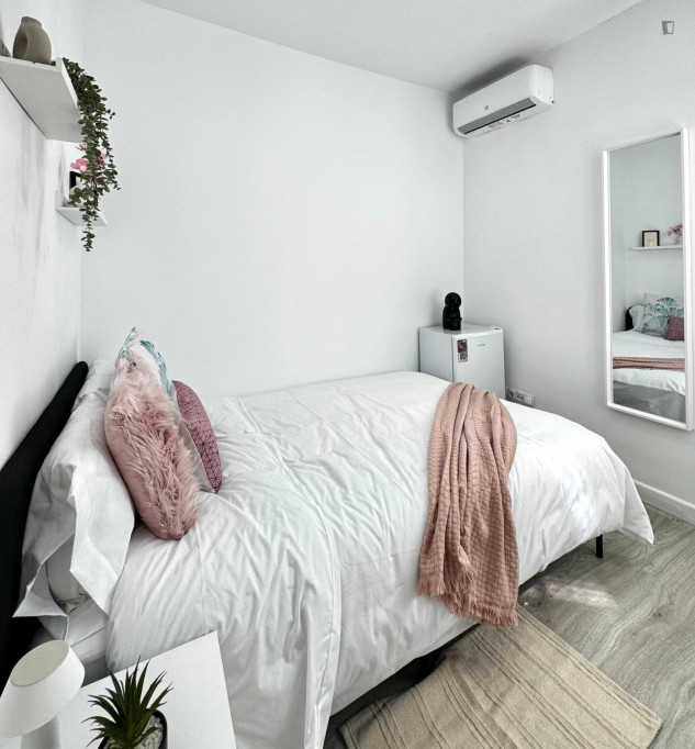 Neat double bedroom in Chamberí - Madrid - chambre - ImmoJeune