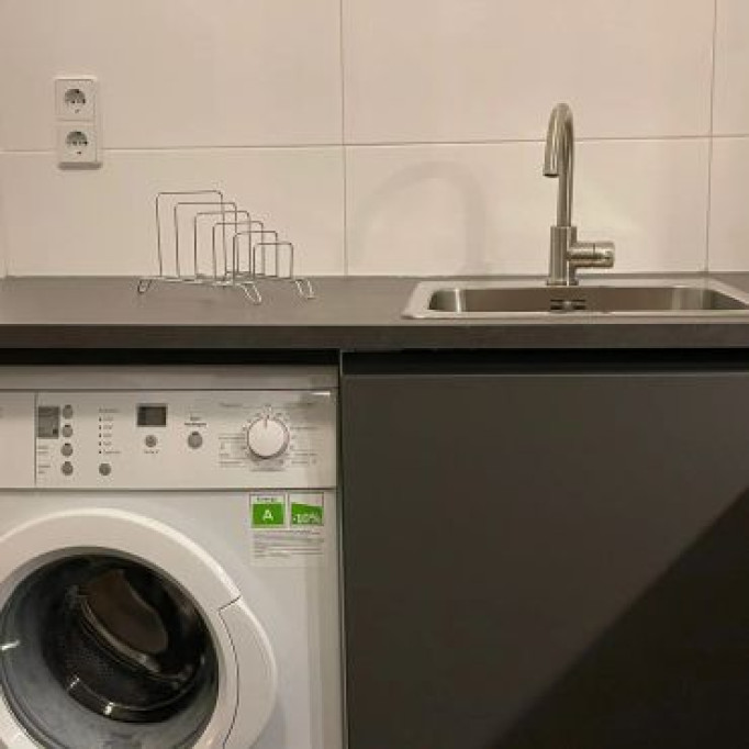 1-room apartment with separate kitchen in Berlin Wilmersdorf near Berlin School of economics and law