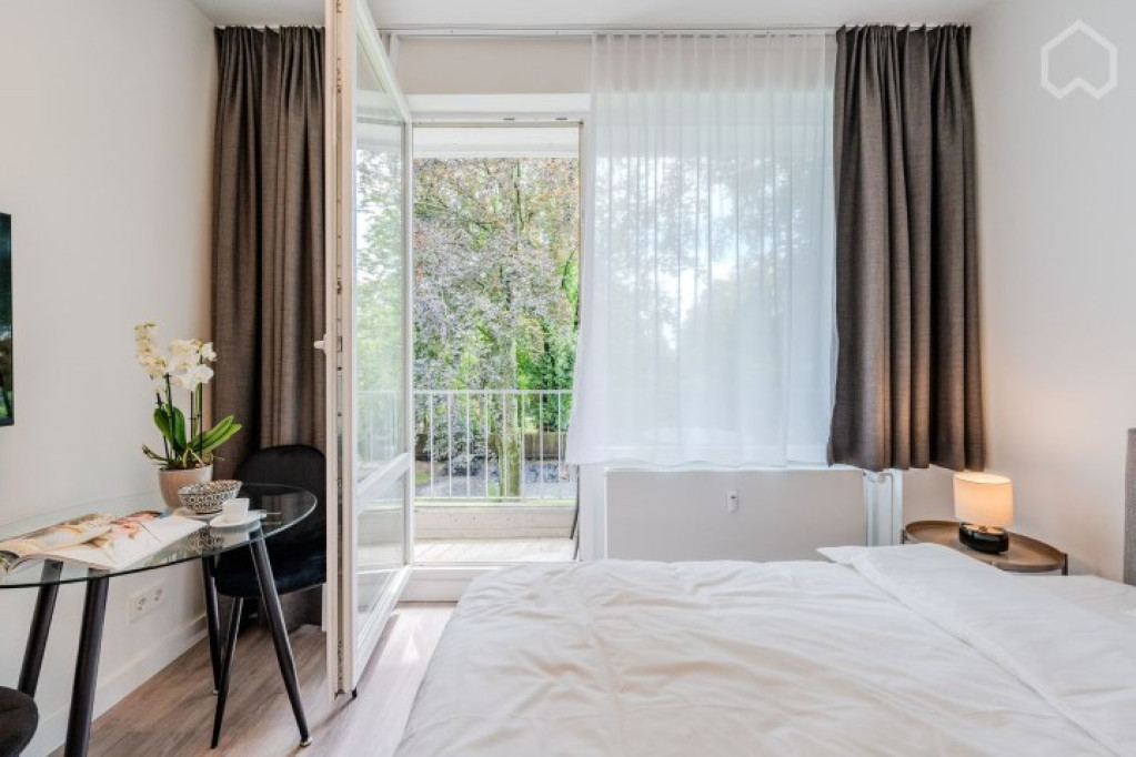 Beautiful & fantastic home in Charlottenburg