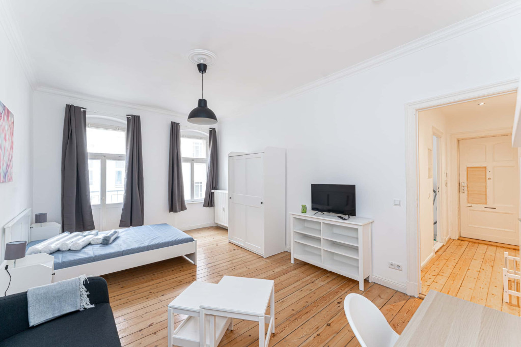 Wisbyer Straße - Studio Apartment