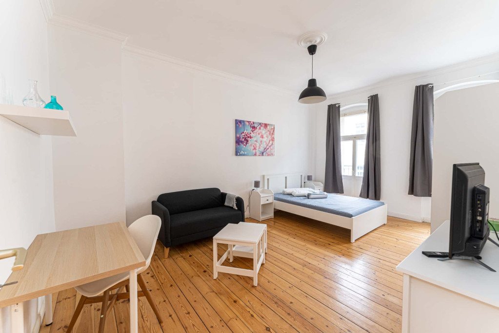 Wisbyer Straße - Studio Apartment
