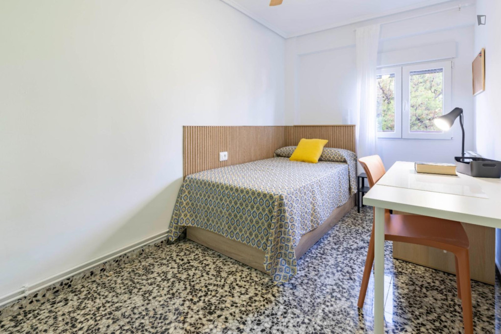 Lovely single bedroom in Els Orriols - Valence - chambre - ImmoJeune