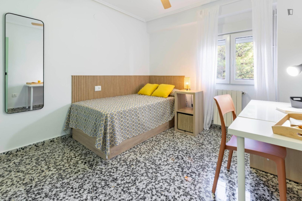 Cosy single bedroom in Els Orriols - Valence - chambre - ImmoJeune
