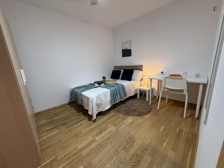 Inviting double bedroom in Chamberí - Madrid - chambre - ImmoJeune