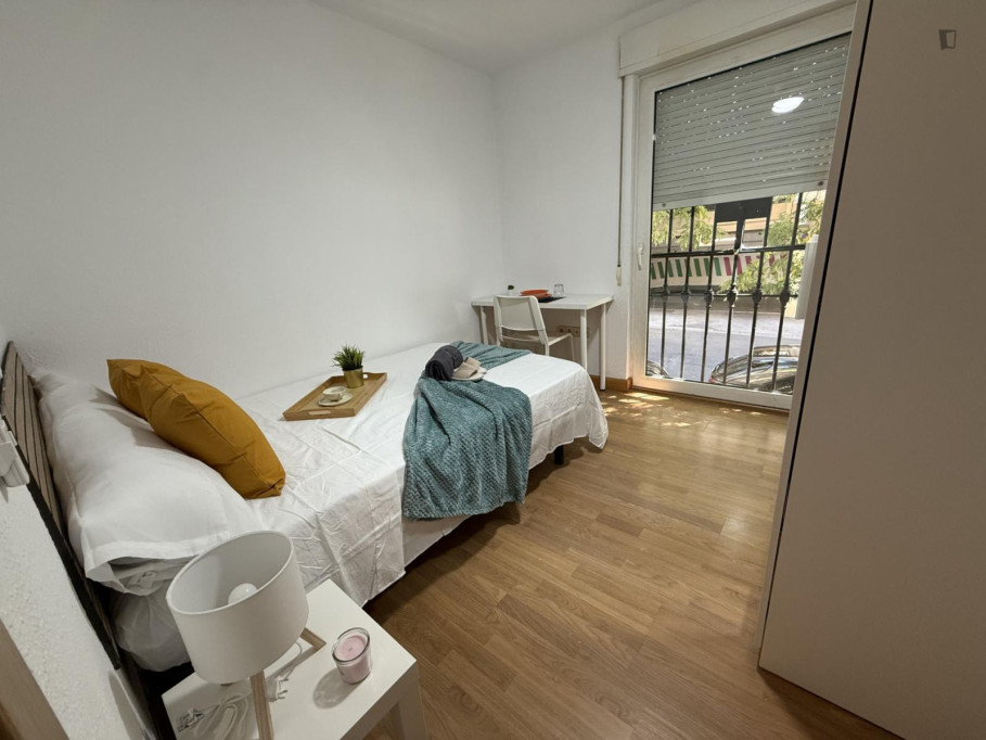 Welcoming double bedroom in Chamberí - Madrid - chambre - ImmoJeune