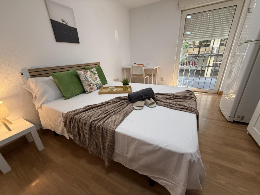 Comfy double bedroom in Chamberí - Madrid - chambre - ImmoJeune