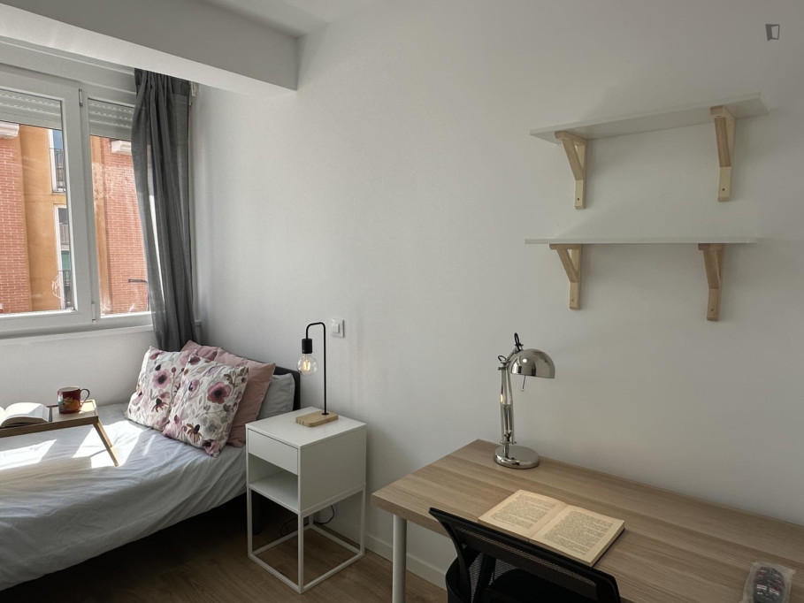 Cosy single bedroom in Vista Alegre - Madrid - chambre - ImmoJeune