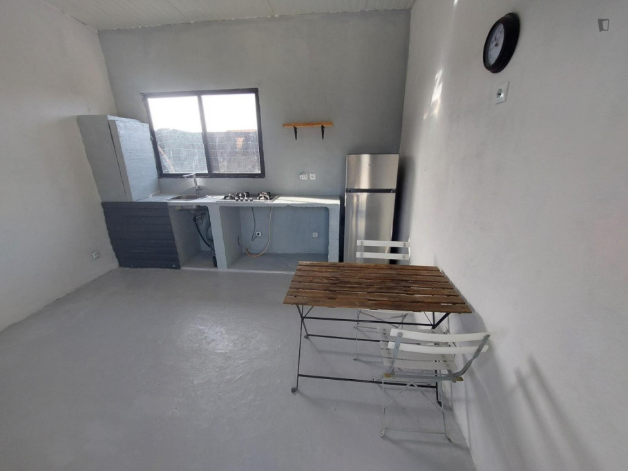 Nice Double Bedroom close to Vale do Paraíso Viewpoint