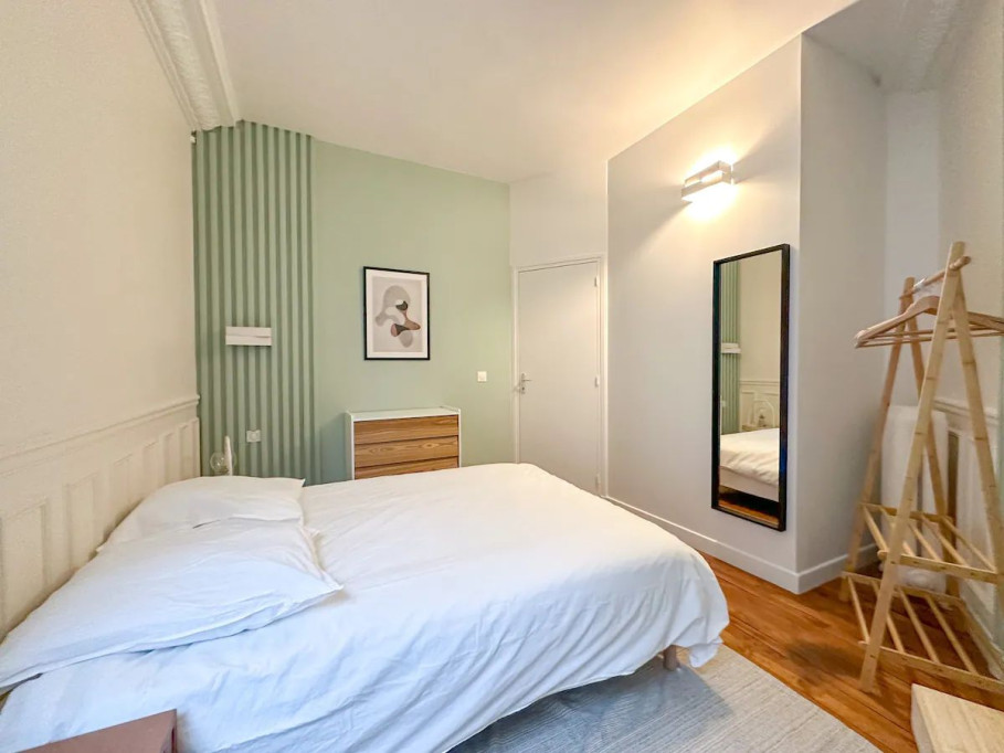 Elegant Private Room in the 15th Arrondissement