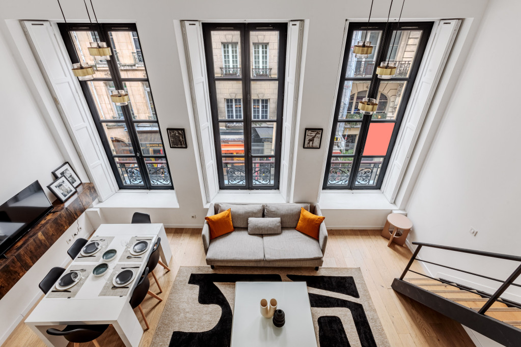 Stunning Duplex Loft for 6P with AC in the Heart of Marais BM