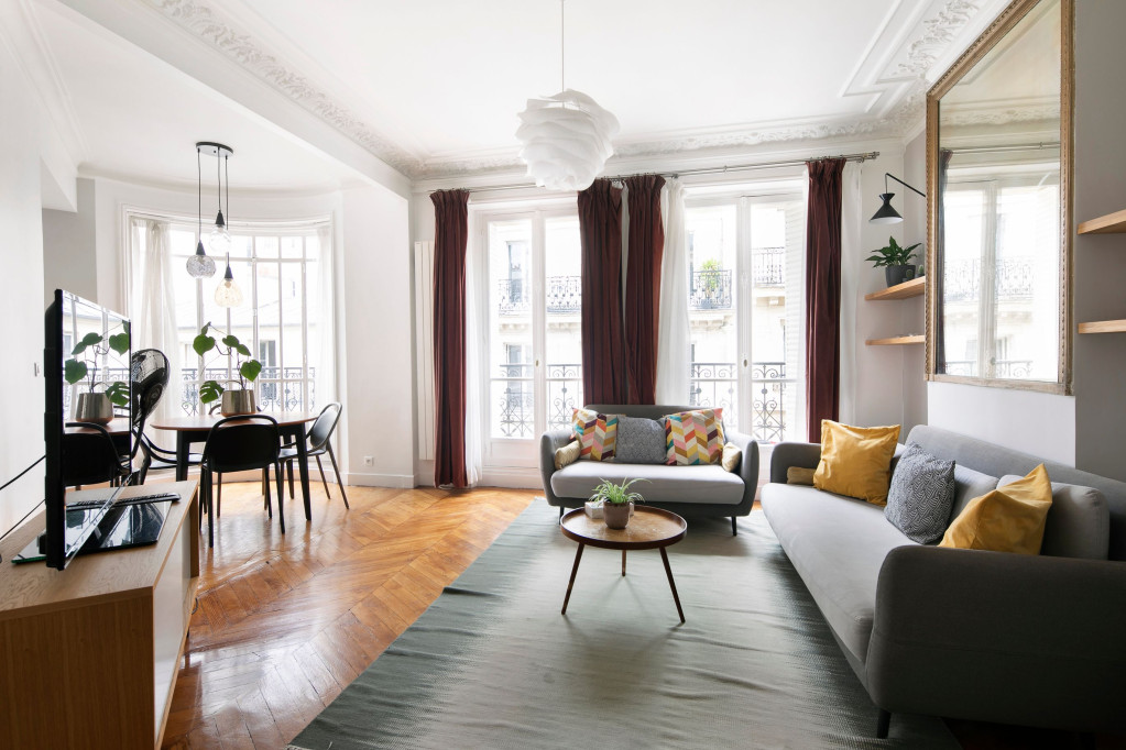 Upscale flat just a short walk from the Arc de Triomphe
