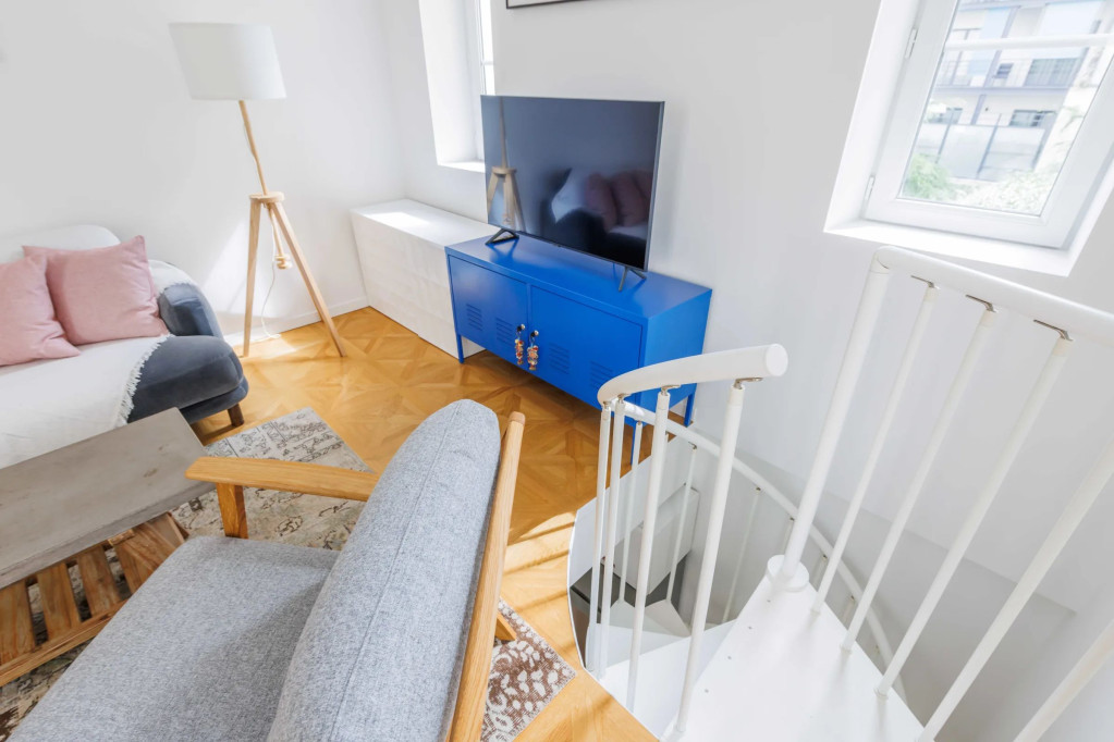 Stunning 47m2 Triplex Apartment on the Ground Floor with Courtyard View