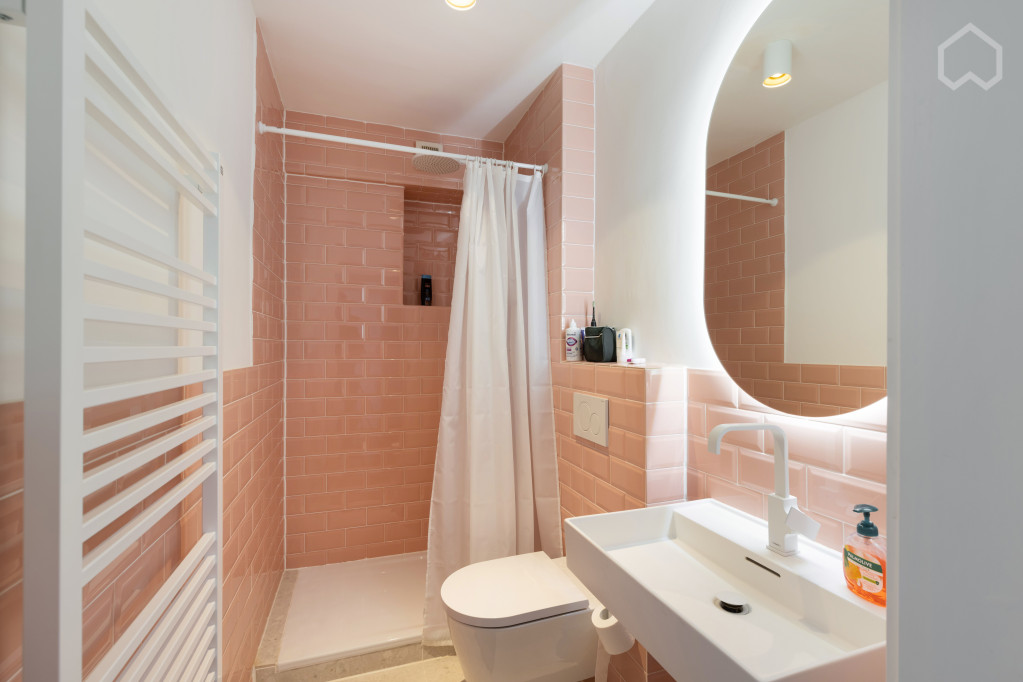 Co-Living: Neat room in Hamburg-Mitte