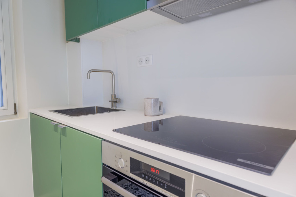Gorgeous 60m² 1st Floor Apartment: Modern Comfort and Amenities