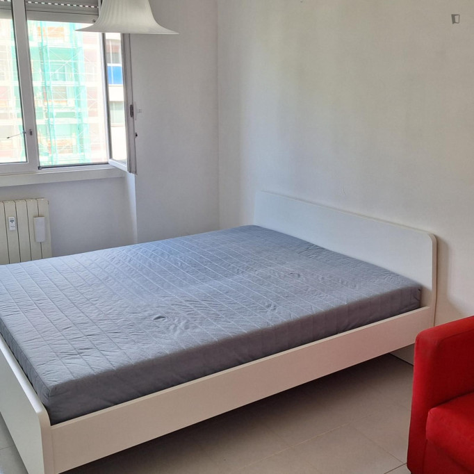 Single Bedroom in a 2-Bedroom Apartment in Milan