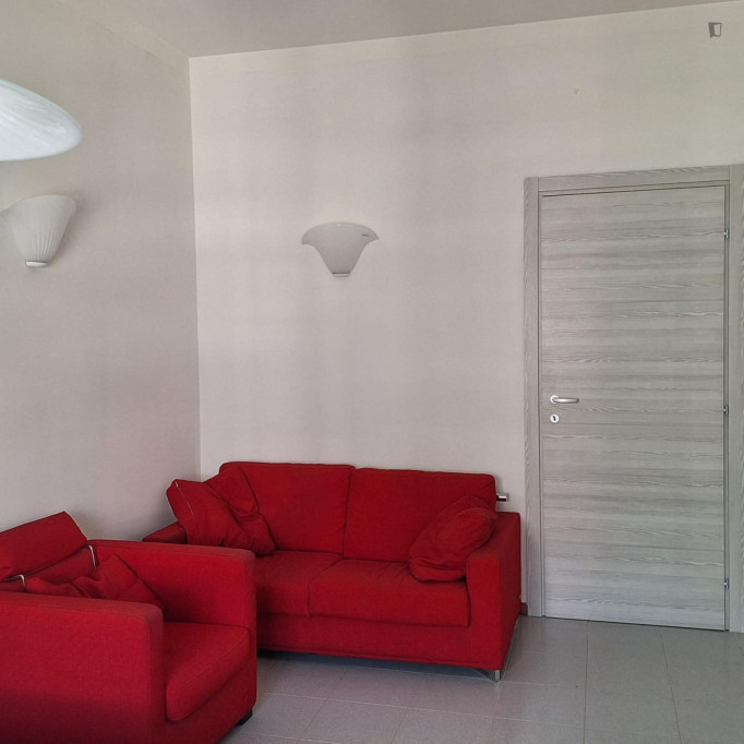 Single Bedroom in a 2-Bedroom Apartment in Milan