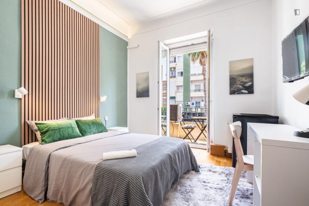 Lovely double bedroom near Alicante-Terminal train station - Alicante - chambre - ImmoJeune