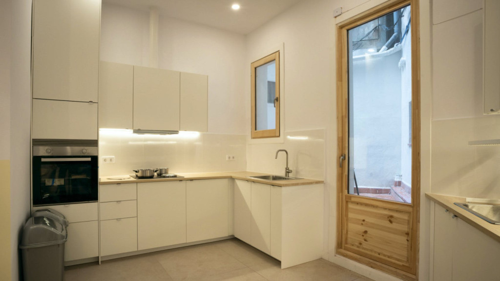 Spacious and Stylish Coliving Space in the Heart of Ciutat Vella