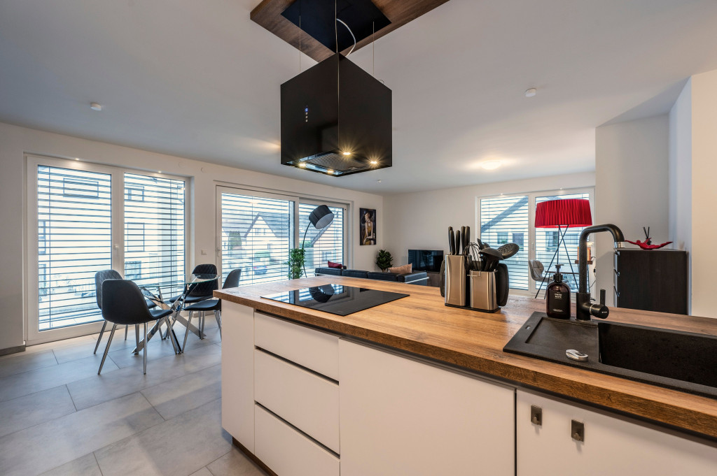 Luxury Studio "USM" Centre Böblingen I Fire Place I Terasse I Parken I Netflix