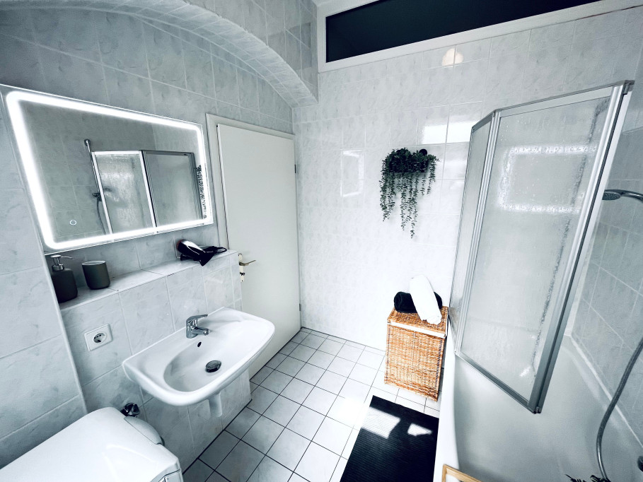 Stylish & Cozy Apartment direct in the city - complete fitted