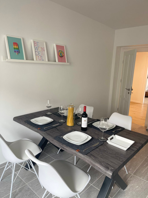 modern*zentral*Netflix*Nespresso*workingspace