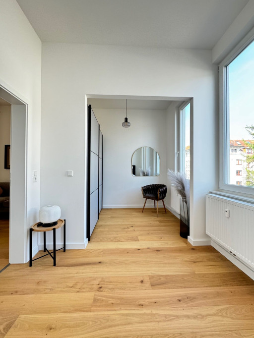 Charming & bright suite in Mitte