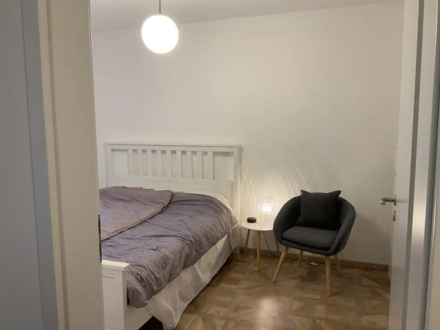 Furnished 2 bedroom apartment in energy-efficient home opposite Residence Castle