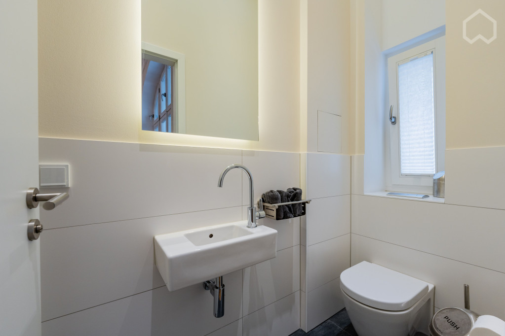 Luxury Apartment in Berlin Olivaer Platz