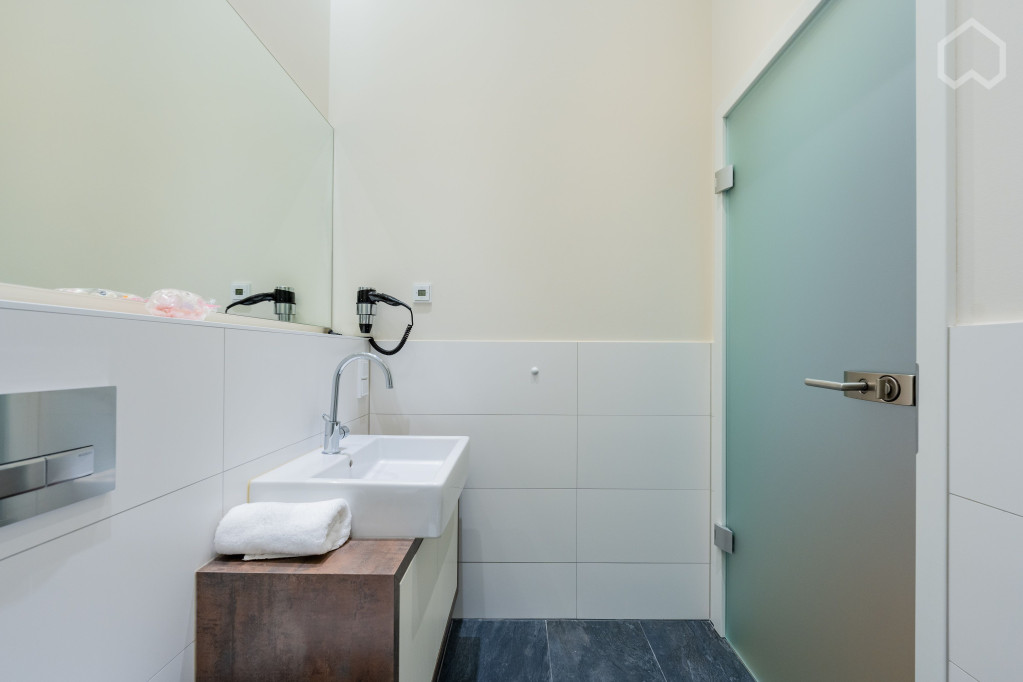 Luxury Apartment in Berlin Olivaer Platz