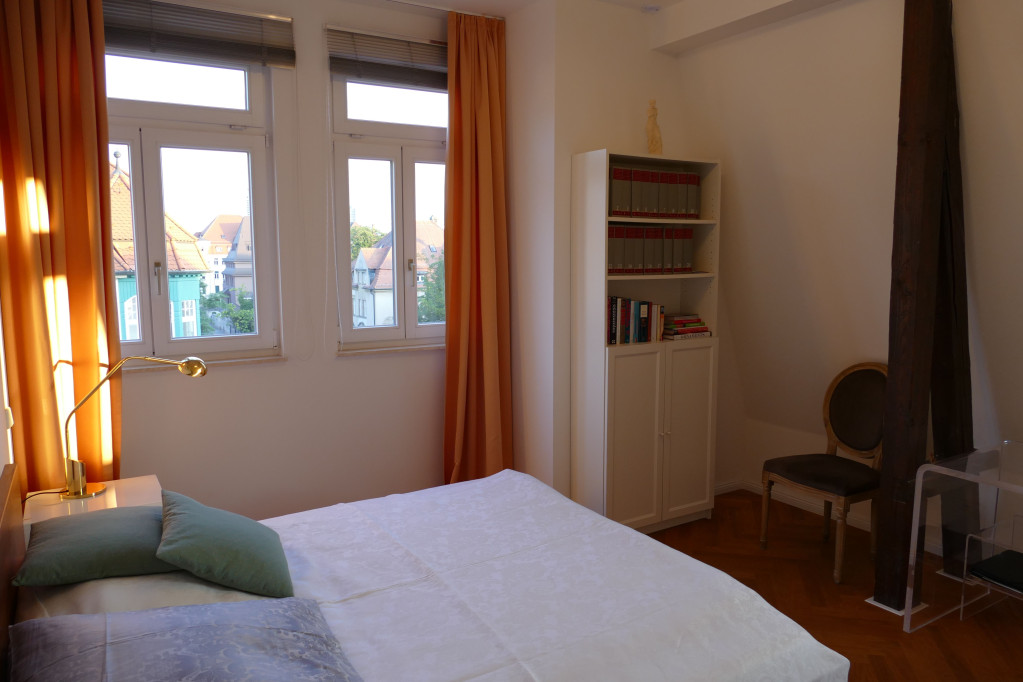 Exclusive and light-flooded apartment in prime location, Leipzig