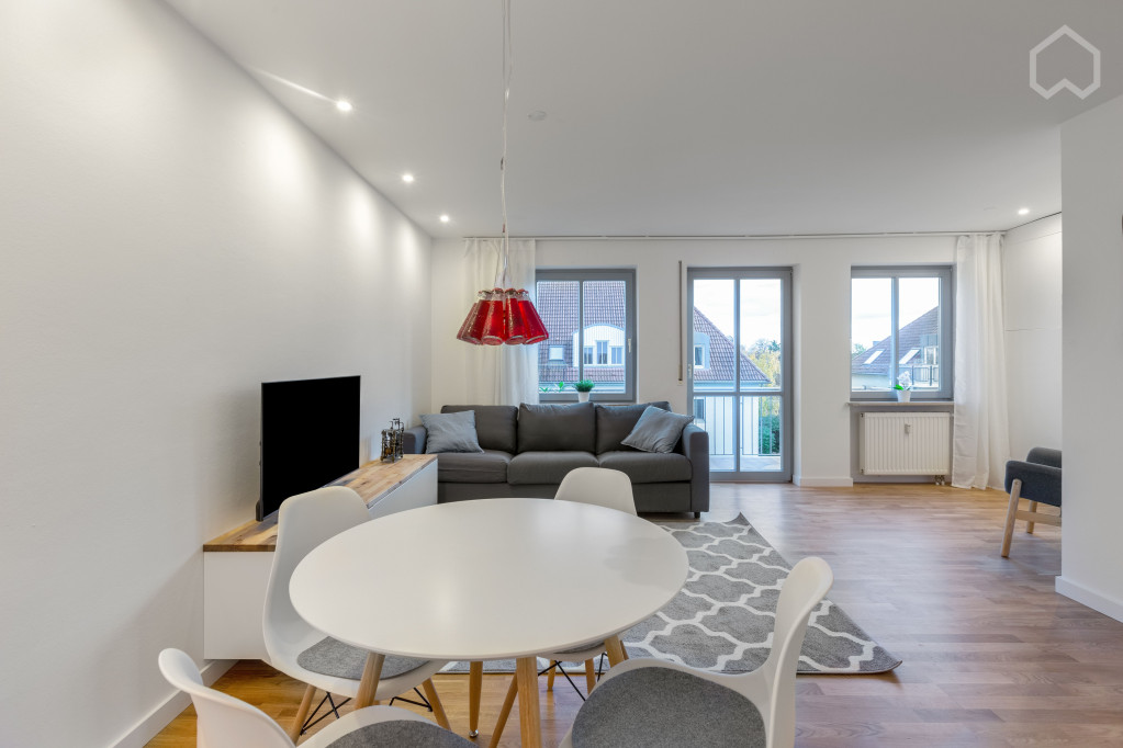 Cute and new flat close to park
