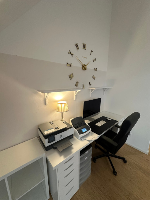 Pretty, perfect studio