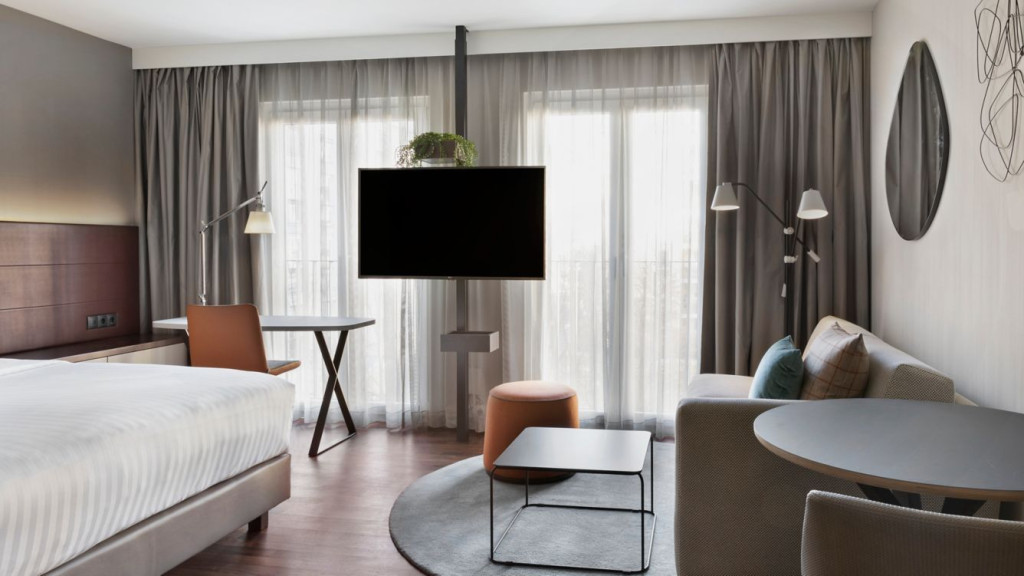 Pretty apartment in München with daily breakfast