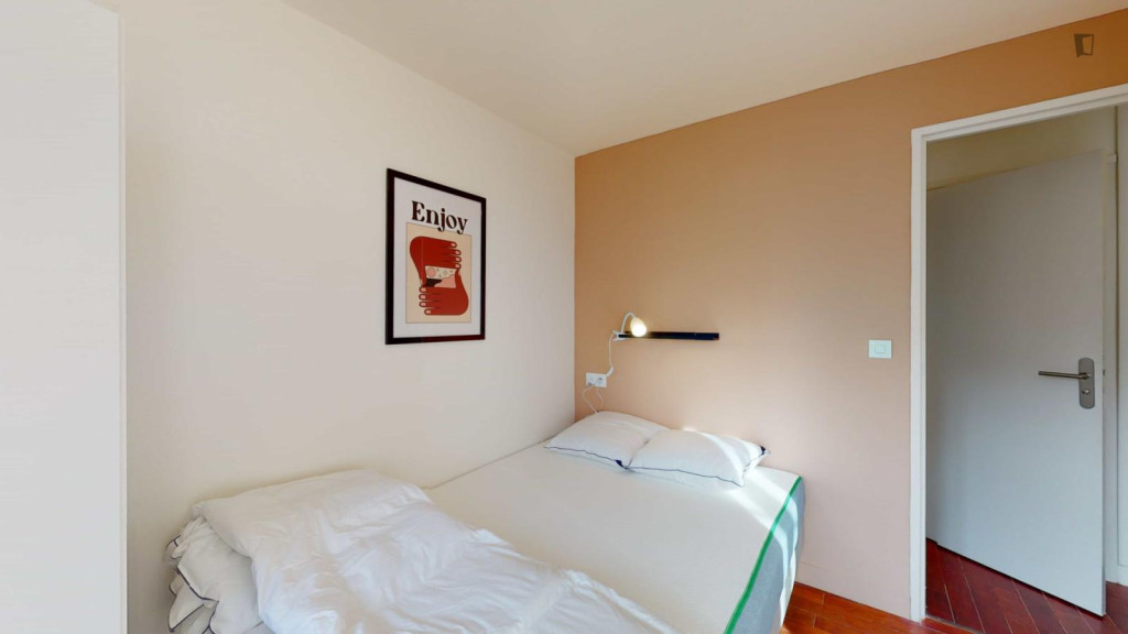 Luminous double bedroom in Lille-Centre