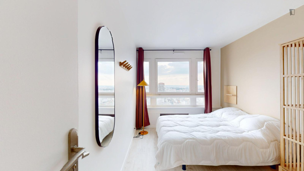 Luminous double bedroom in the Place d'Italie district