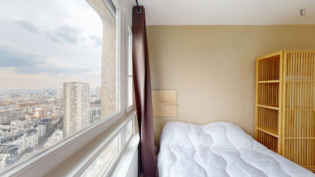 Luminous double bedroom in the Place d'Italie district