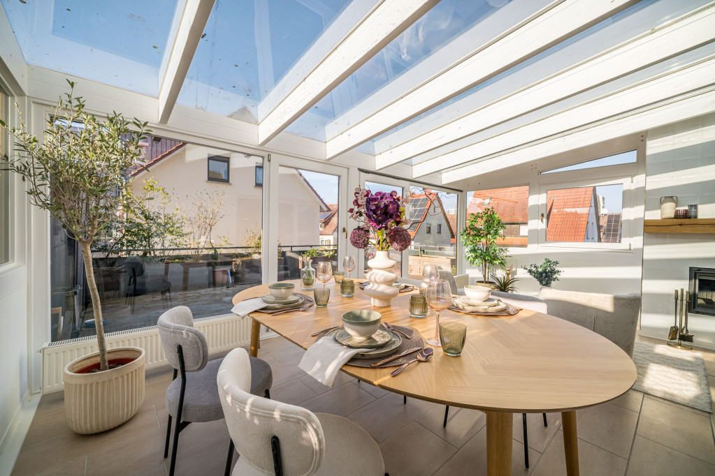 Stilvolle 3-Zimmerwohnung mit Winterbalkon und Terrasse