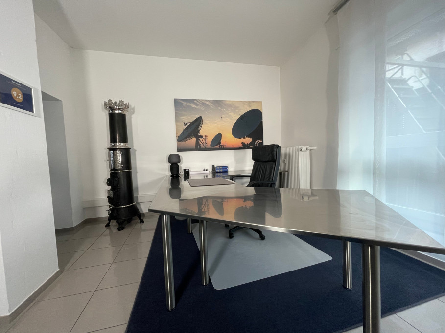 Apartment B - Stylish 2 room Loft City Center Ground Floor
