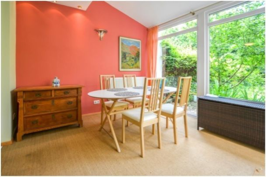 Wonderful house with garden in a quiet area