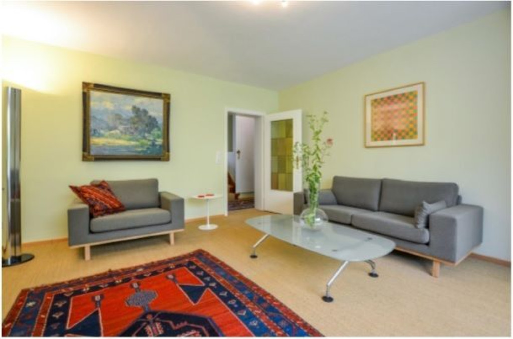 Wonderful house with garden in a quiet area