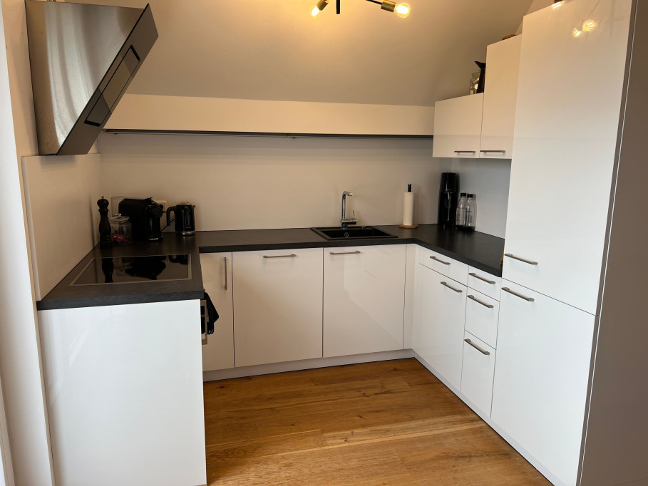 Top floor loft with balcony & view over Cologne