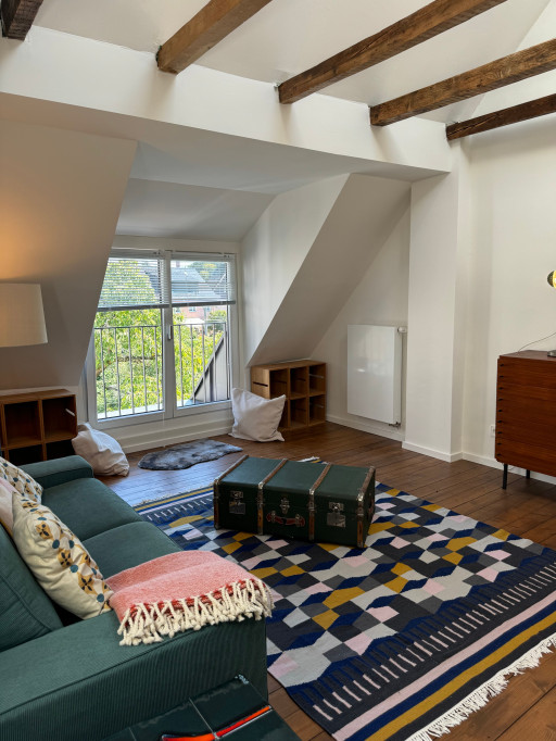 Paradies auf 2 Etagen, 90 qm in liebevoll saniertem Altbau (KVB - Porz Markt 200 m. entfernt). Frei ab 01.09.24.
