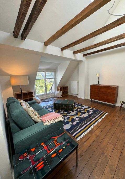 Paradies auf 2 Etagen, 90 qm in liebevoll saniertem Altbau (KVB - Porz Markt 200 m. entfernt). Frei ab 01.09.24.