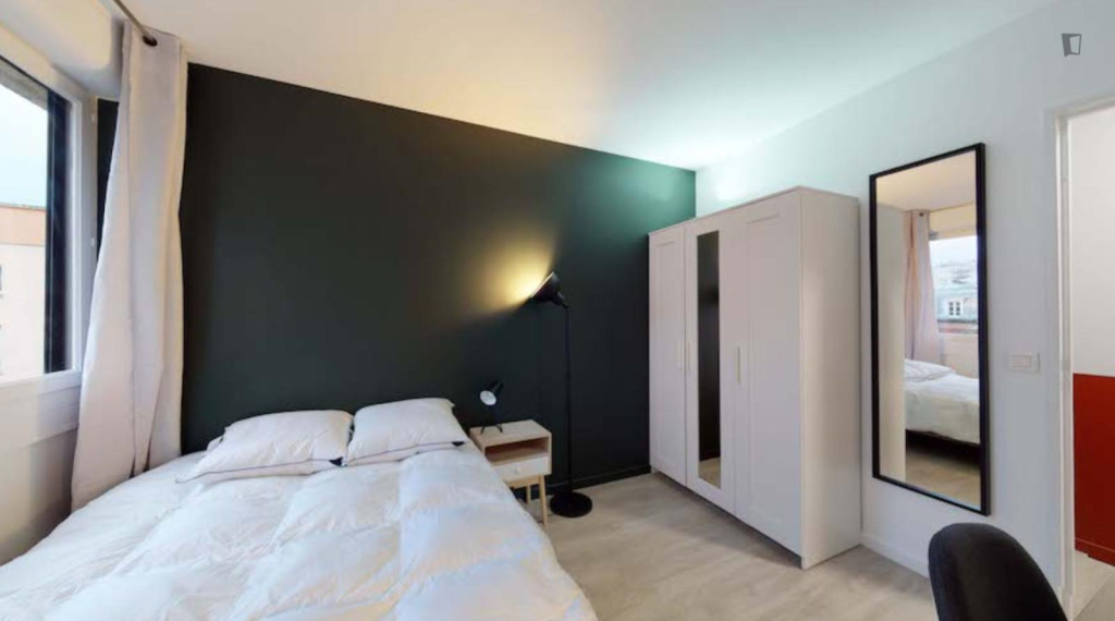 Pleasant double bedroom in Asnières-sur-Seine