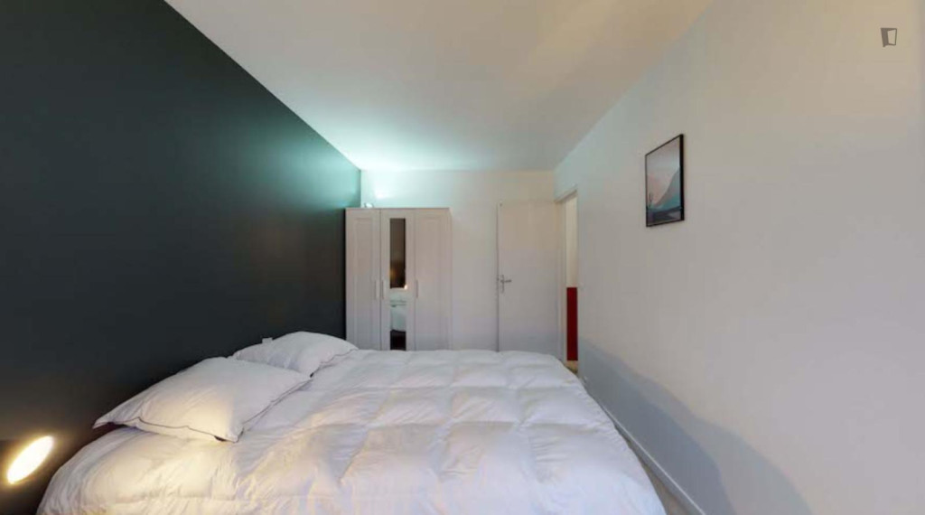Cosy double bedroom in Asnières-sur-Seine