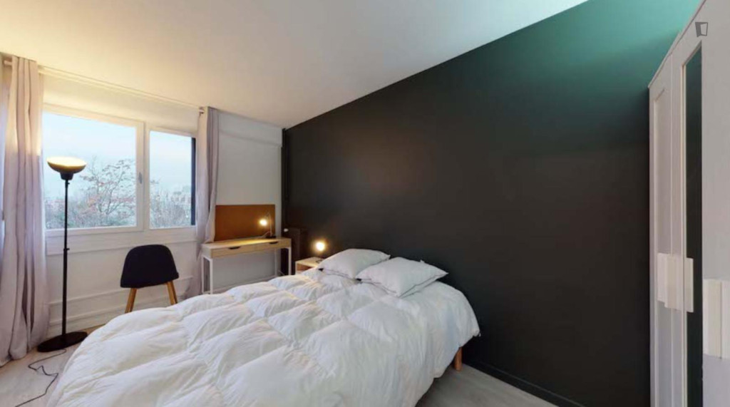 Cosy double bedroom in Asnières-sur-Seine