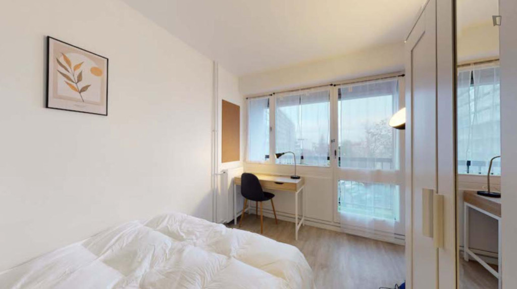 Lovely double bedroom in Asnières-sur-Seine