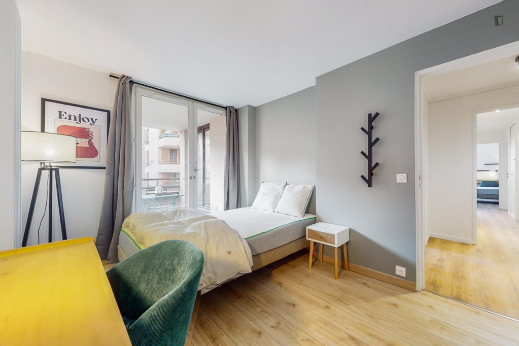 Inviting double bedroom near Université Gustave Eiffel
