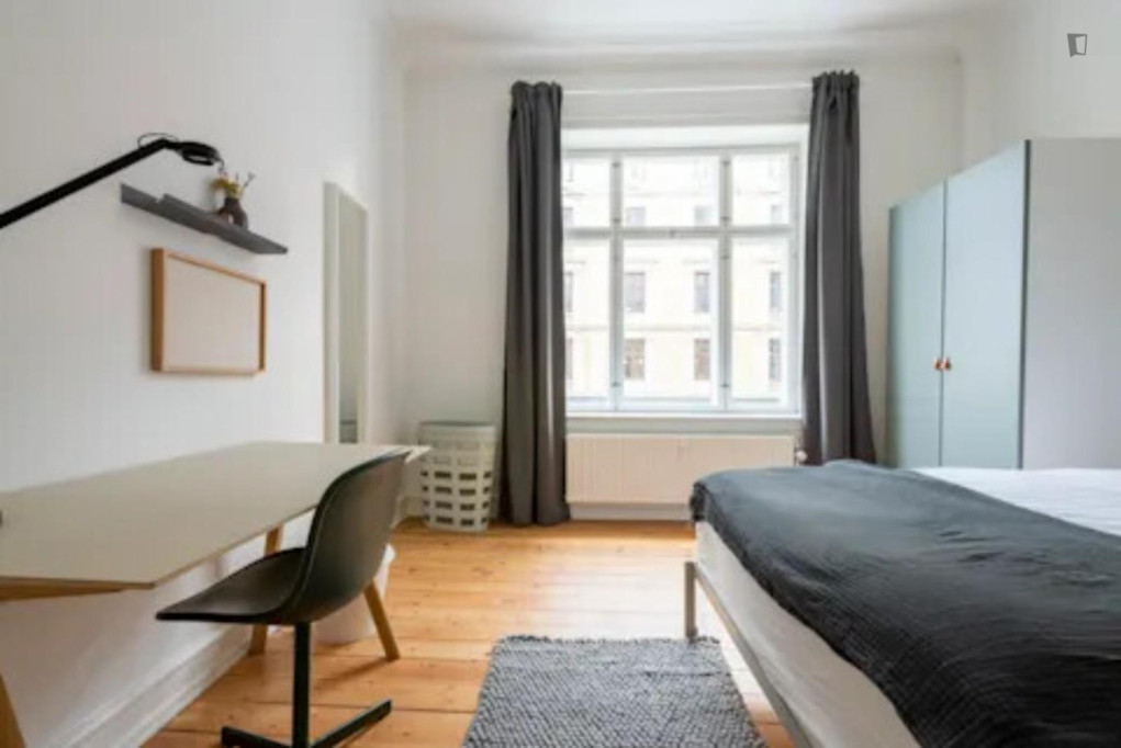 Brilliant double bedroom in Frederiksberg C