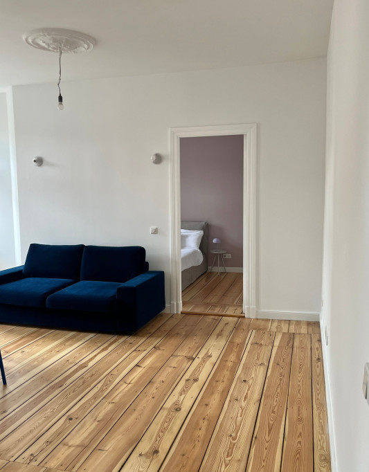 Exclusive Furnished 2-Room Apartment in Rathaus Neukölln